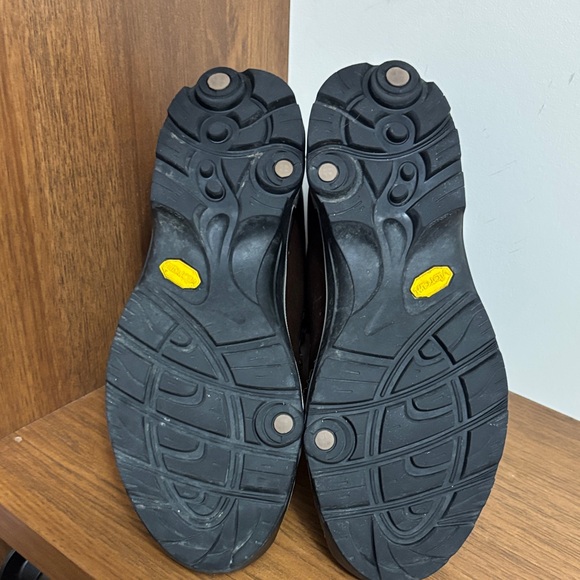 Asolo Dark Brown Men's TPS 520 GV EVO Leather Hiking Boots with Vibram soles - Picture 7 of 9